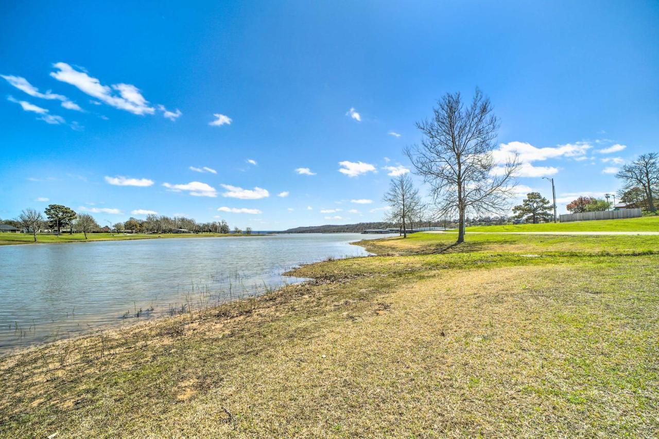 Вілла Lake Eufaula Retreat With Fire Pit, Near Main St! Екстер'єр фото